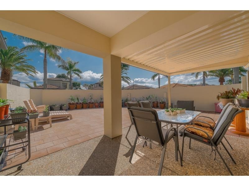 15 Peach Drive, Robina QLD 4226
