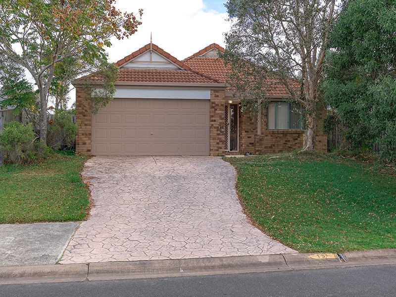 15 Dunedin Close, Merrimac QLD 4226