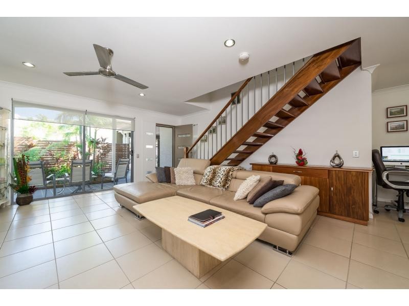 75/75 Venice Street, Burleigh Waters QLD 4220