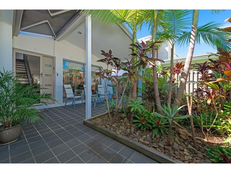 75/75 Venice Street, Burleigh Waters QLD 4220