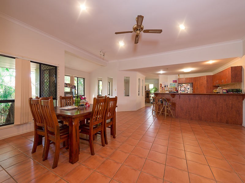 155 Christine Ave, Burleigh Waters QLD 4220