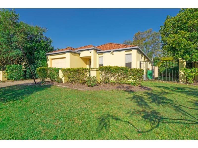 1 Oaklyn Place, Merrimac QLD 4226