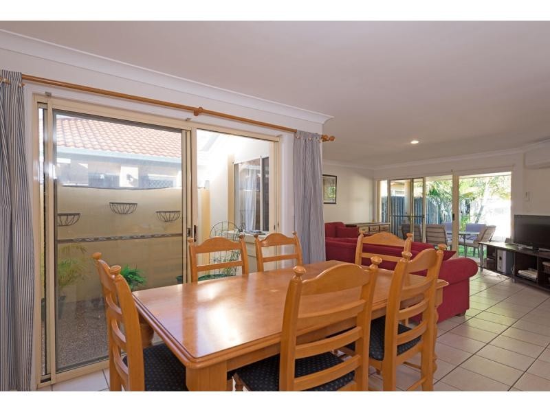 1 Oaklyn Place, Merrimac QLD 4226