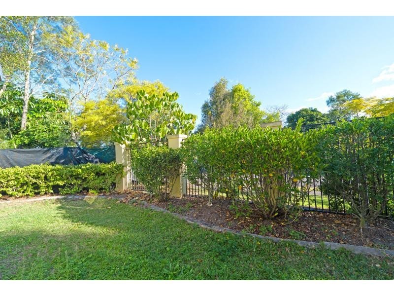 1 Oaklyn Place, Merrimac QLD 4226