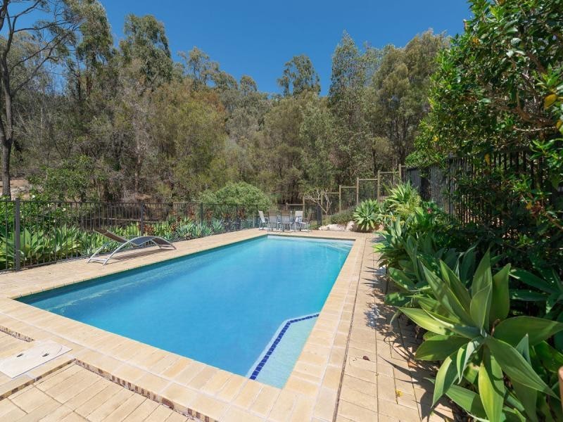 22 Observatory Drive, Reedy Creek QLD 4227