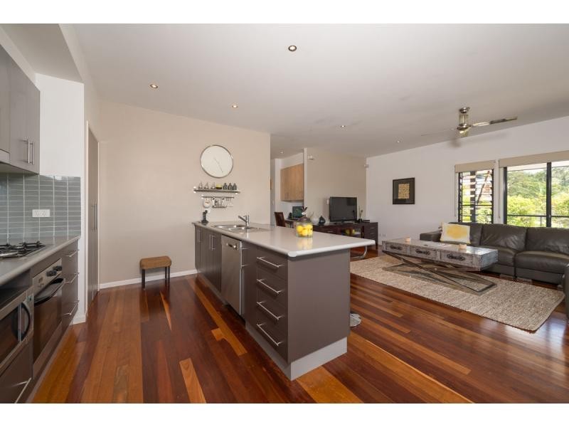 22 Observatory Drive, Reedy Creek QLD 4227