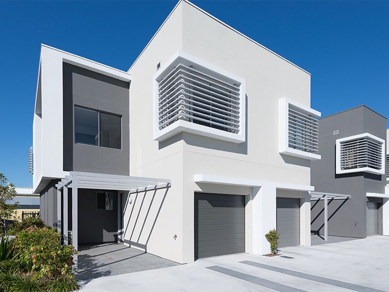 16/2 Emily Way, Varsity Lakes QLD 4227