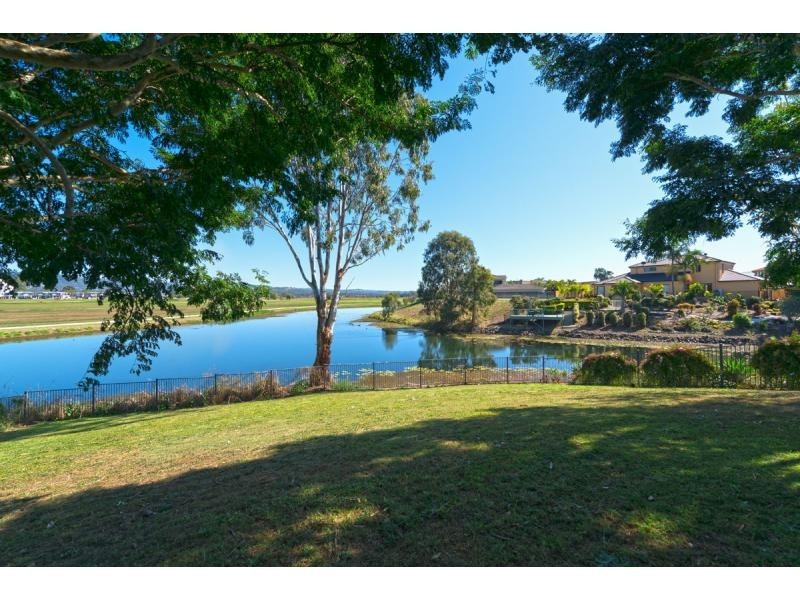 52 Peach Drive, Robina QLD 4226