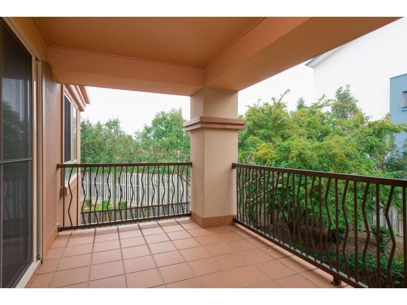 35/480 Christine Avenue, Robina QLD 4226