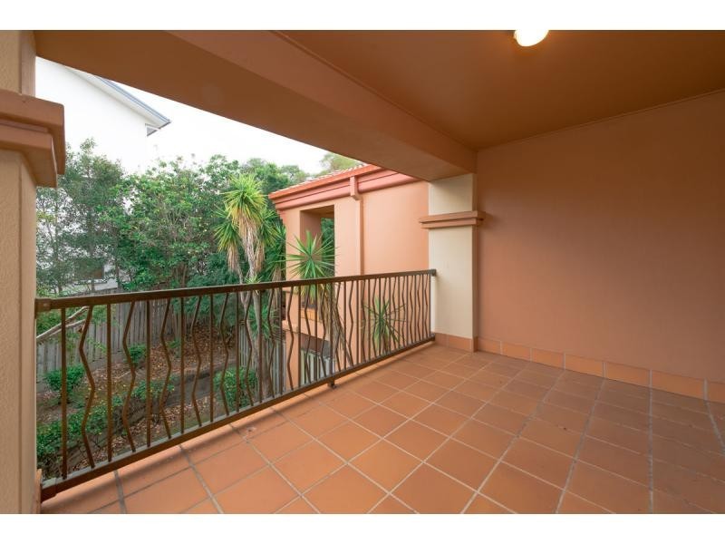 35/480 Christine Avenue, Robina QLD 4226