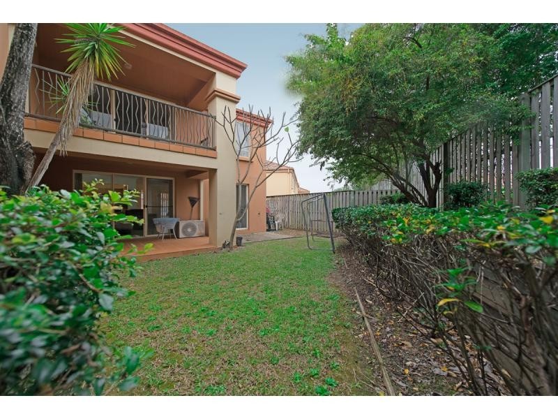 35/480 Christine Avenue, Robina QLD 4226