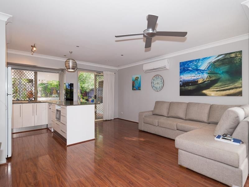 2/65 Woodland Drive, Reedy Creek QLD 4227