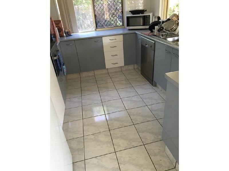 10 Beckington Terrace, Mudgeeraba QLD 4213