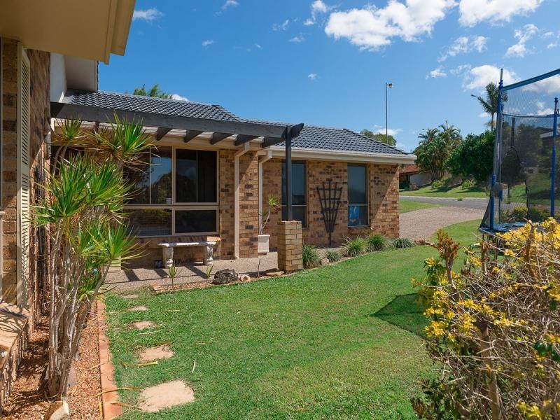 77 Highfield Dve, Merrimac QLD 4226