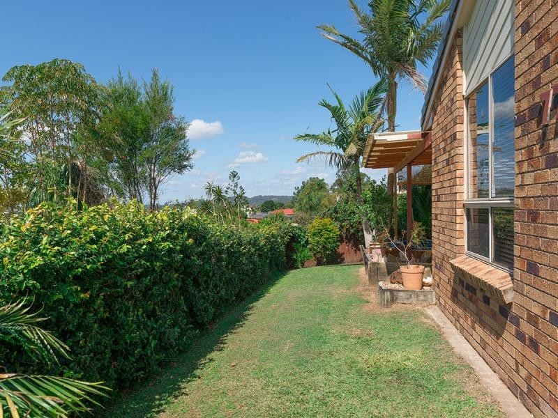 77 Highfield Dve, Merrimac QLD 4226