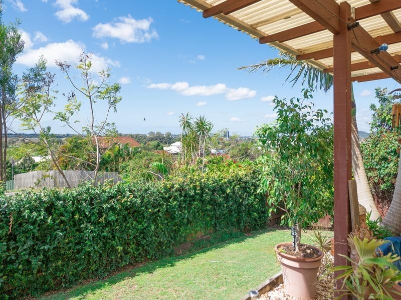 77 Highfield Dve, Merrimac QLD 4226