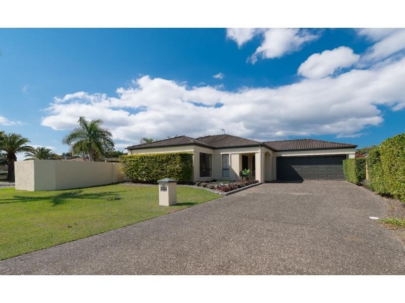 15 Peach Drive, Robina QLD 4226