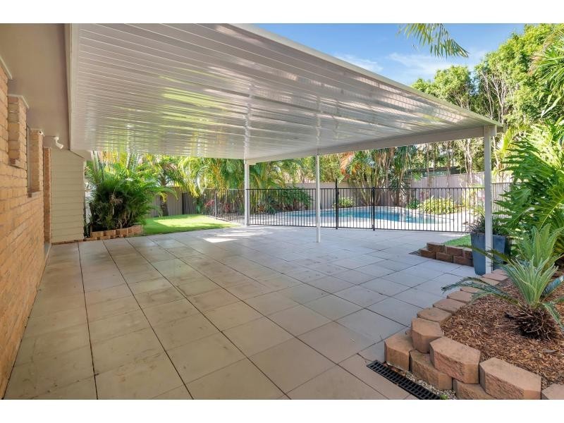 102 Manly Drive, Robina QLD 4226