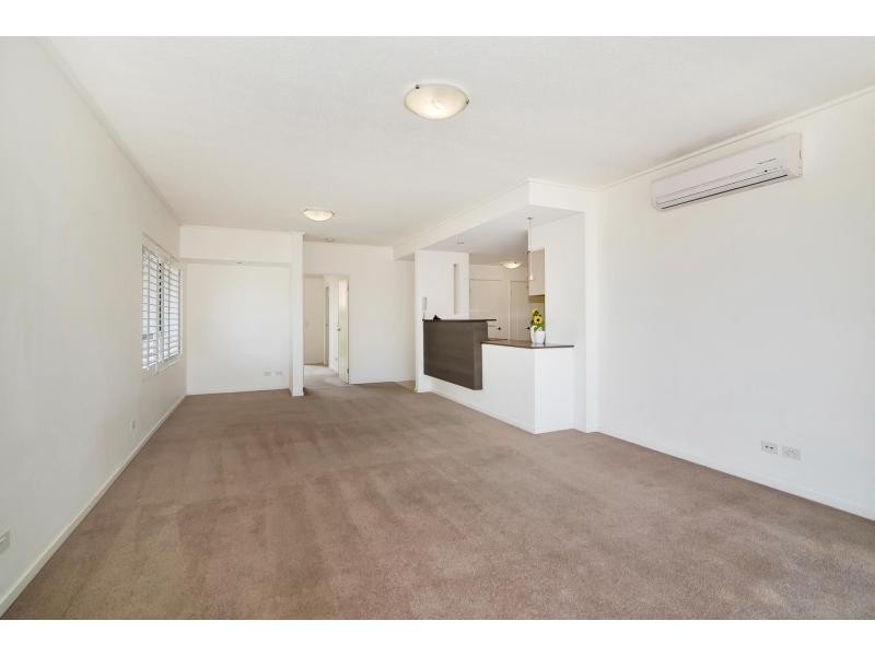 8/15 Laver Drive, Robina QLD 4226