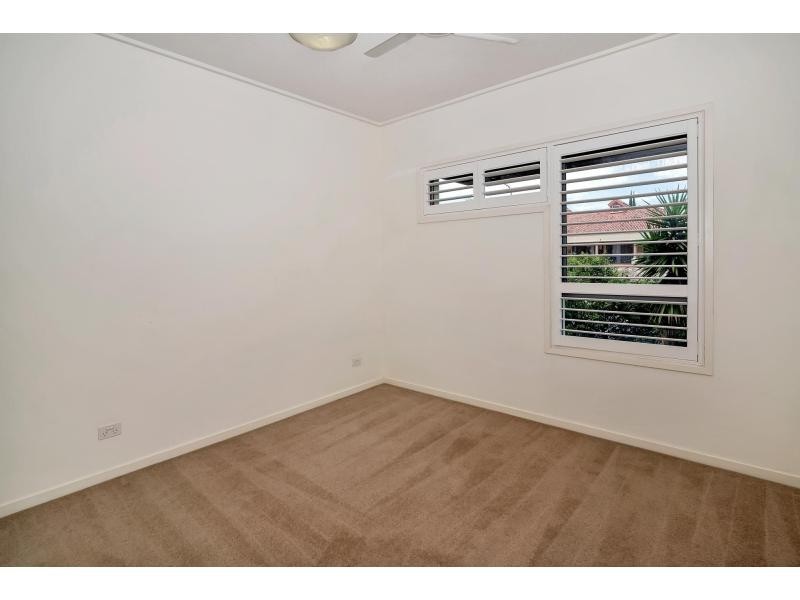 8/15 Laver Drive, Robina QLD 4226