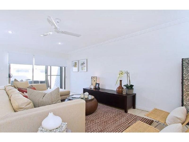 12/17 Entry Drive, Merrimac QLD 4226