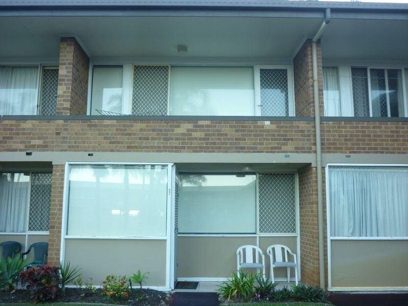 Unit 27/122 Marine Parade, Miami QLD 4220