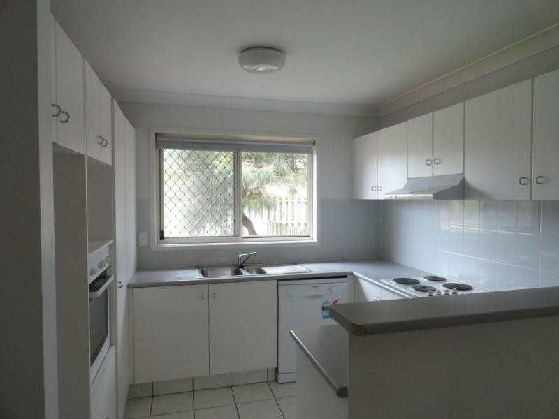 10 Sparrow Place, Burleigh Waters QLD 4220