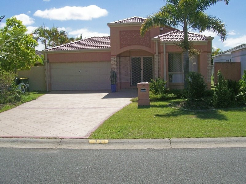 39 Notre Dame Court, Varsity Lakes QLD 4227