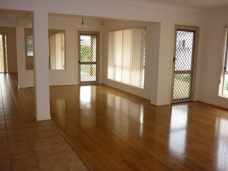 39 Notre Dame Court, Varsity Lakes QLD 4227