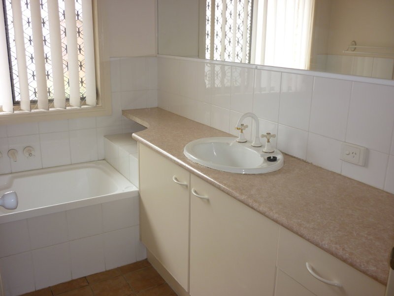 39 Notre Dame Court, Varsity Lakes QLD 4227