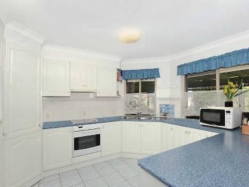 19 Essendon Place, Robina QLD 4226