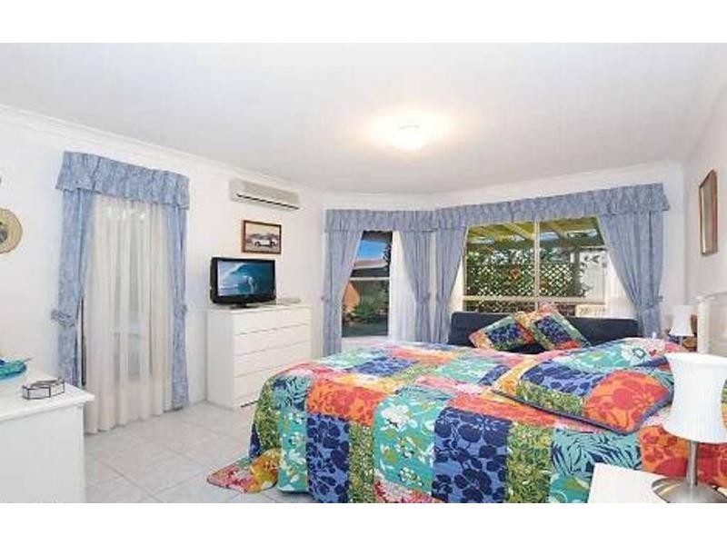 19 Essendon Place, Robina QLD 4226