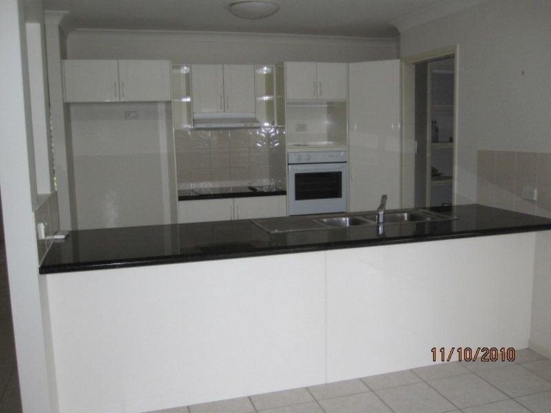26 Madeline Street, Mudgeeraba QLD 4213