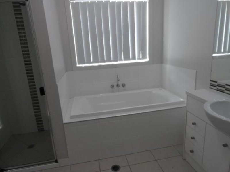 28 Seashell Drive, Coomera QLD 4209