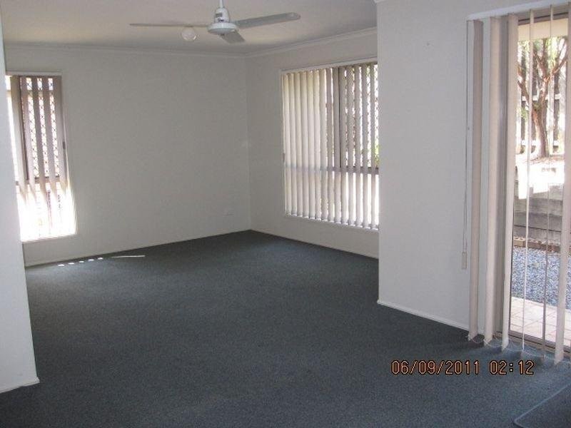 35 Glenside Drive, Robina QLD 4226