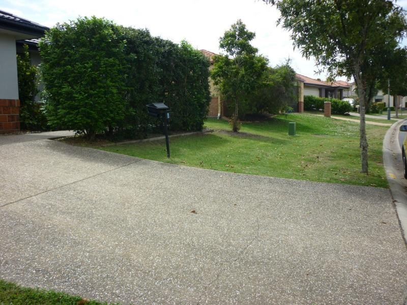 6 Konda Way, Robina QLD 4226