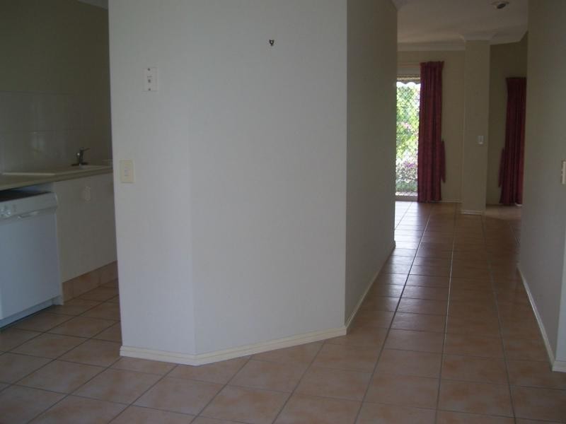 7/8 St Ives Drive, Robina QLD 4226