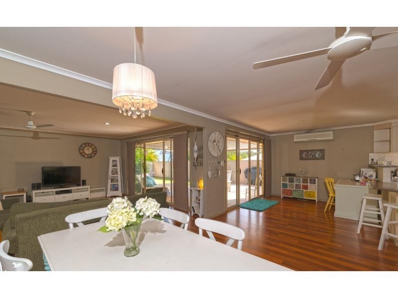 15 Boogaerdt Rise, Bonogin QLD 4213