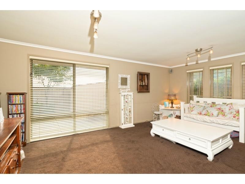 15 Boogaerdt Rise, Bonogin QLD 4213