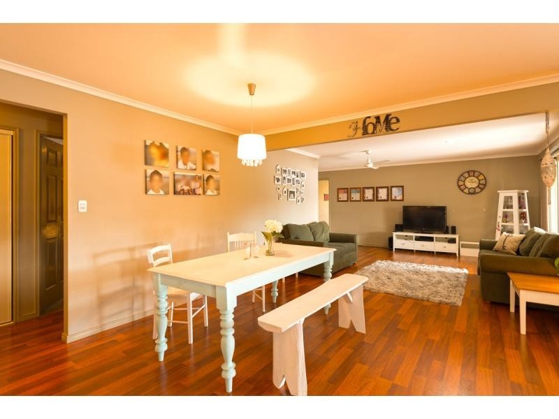15 Boogaerdt Rise, Bonogin QLD 4213