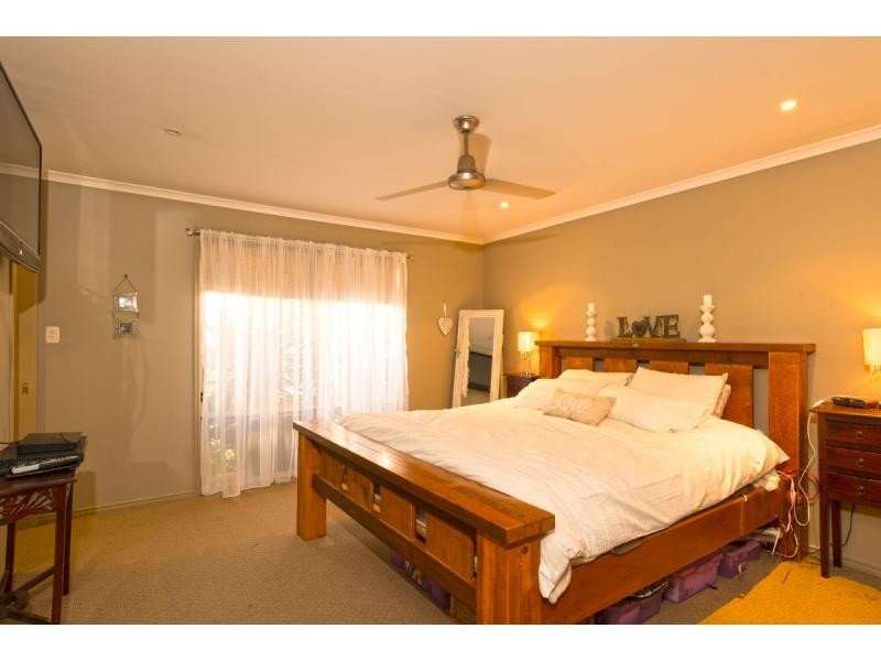 15 Boogaerdt Rise, Bonogin QLD 4213