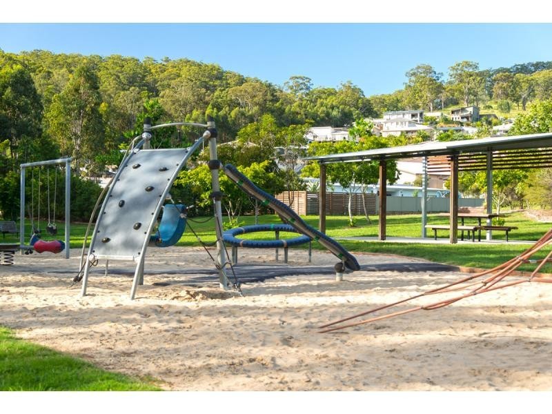 15 Boogaerdt Rise, Bonogin QLD 4213