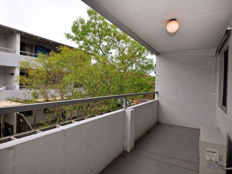 Unit 6/125 Herdsman Parade, Wembley WA 6014