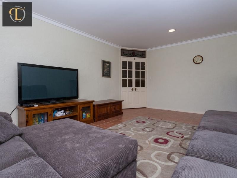 47 Comstock Way, Woodvale WA 6026