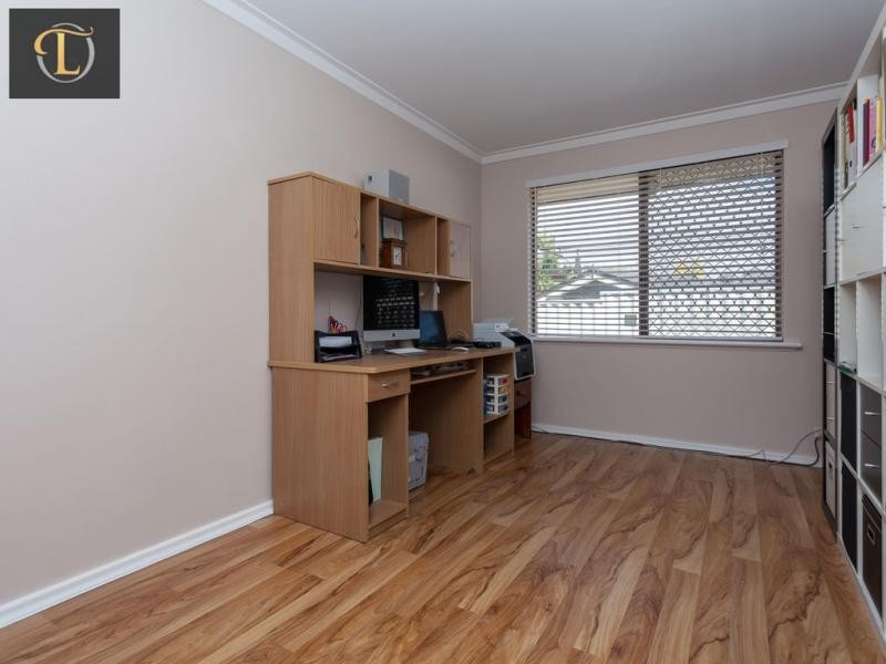 47 Comstock Way, Woodvale WA 6026