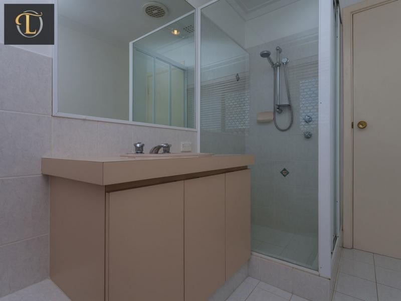 47 Comstock Way, Woodvale WA 6026