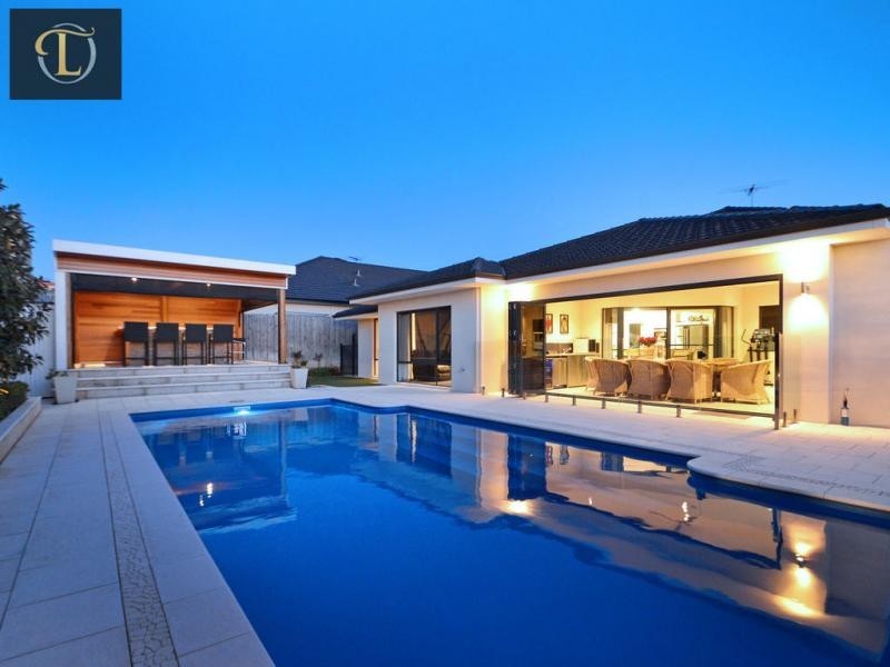 271 Ocean Drive, Quinns Rocks WA 6030