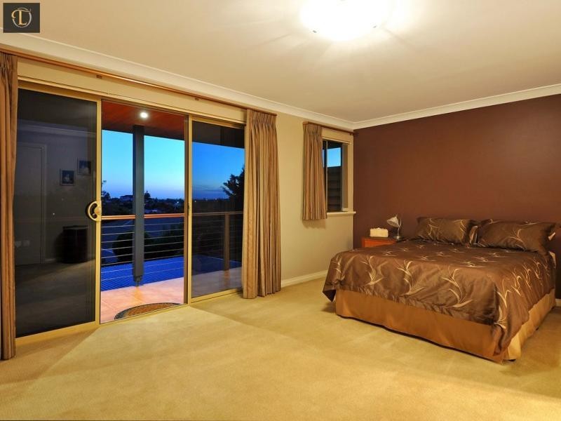 6 Galley Place, Ocean Reef WA 6027