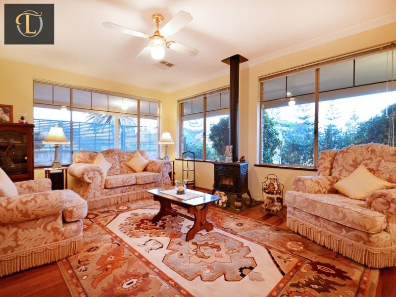 11 Picton Court, Mindarie WA 6030