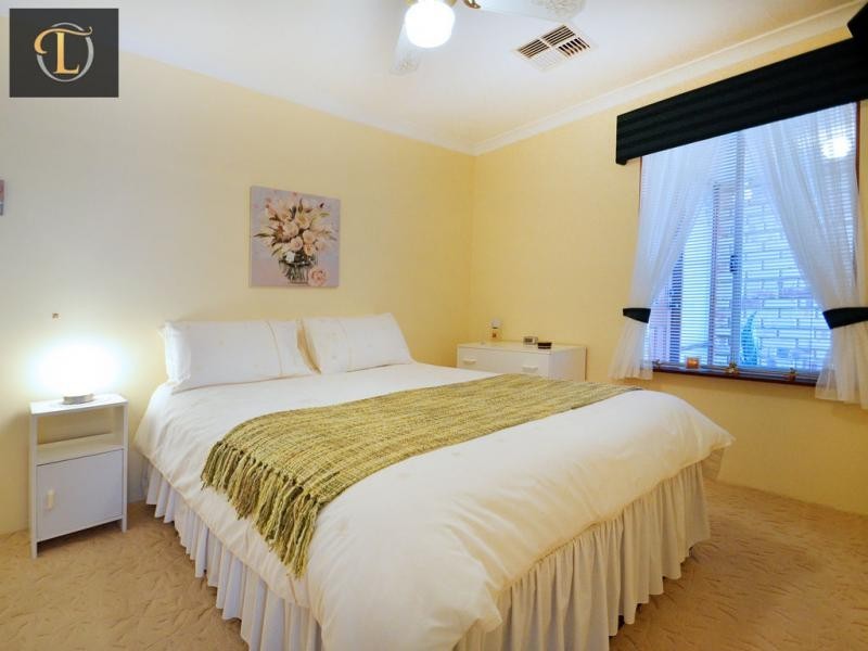 11 Picton Court, Mindarie WA 6030